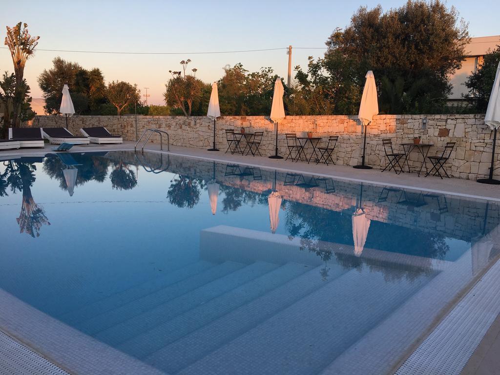 Carone Suite-Charme&Pool Polignano a Mare Eksteriør billede